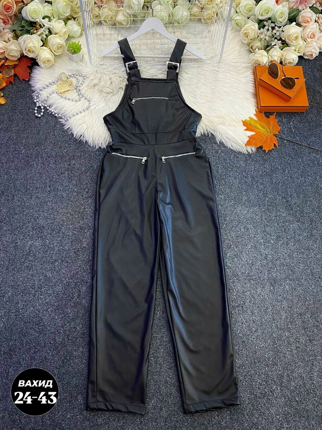 комбинезон карго женский,женский комбинезон,кожаный комбинезон женский,кожаный комбинезон,женский модный комбинезон