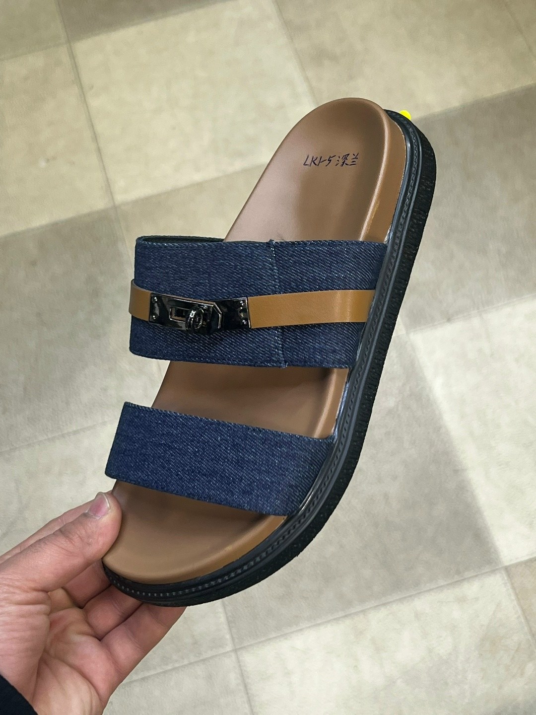 шлепанцы hermes,,сандалии hermes,шлепанцы женские,шлепанцы гермес коричневые