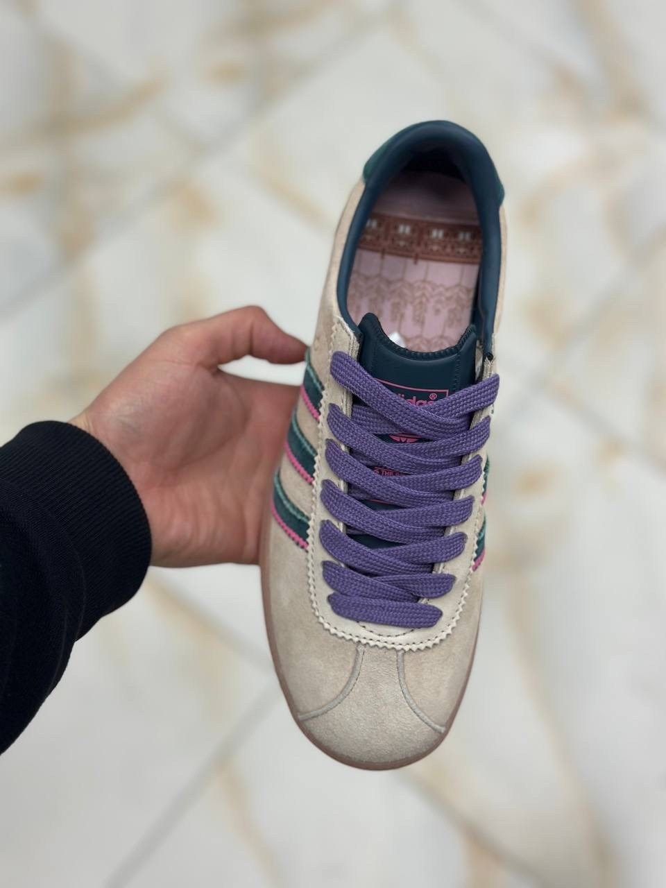 кроссовки adidas,кроссовки адидас,,кроссовки adidas original,замшевые кроссовки