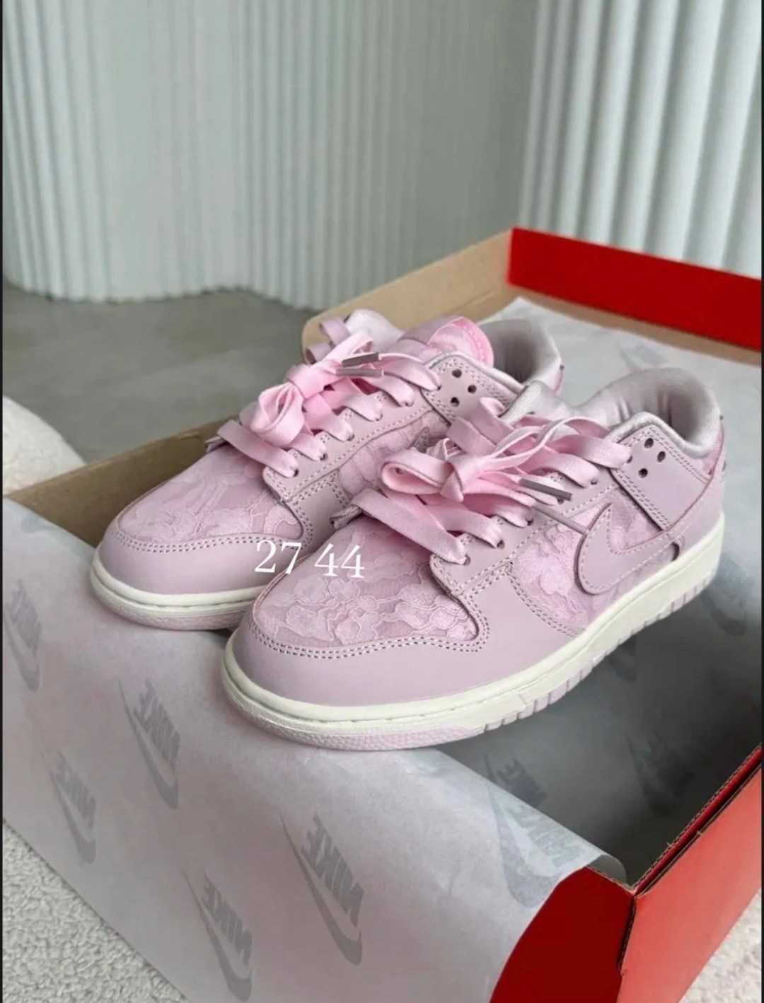 nike розовые кроссовки dunk для женщин,кроссовки nike dunk low розовый/белый,dunk low retro- для кроссовок nike цвет темно-розовый,кроссовки,dunk low retro- для кроссовок nike