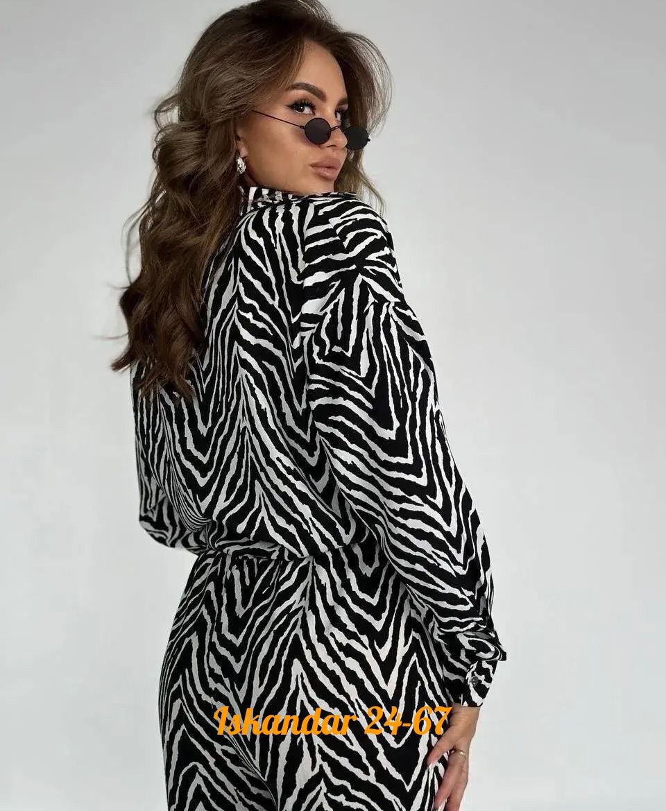 костюм женский,костюм зебра,принт зебра,костюм зебра женский с шортами,костюм двойка