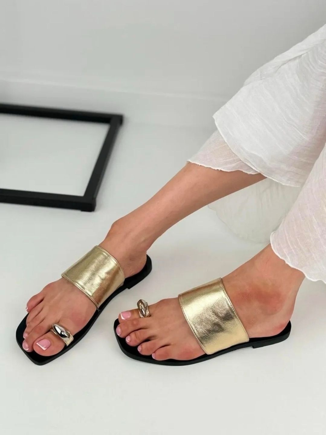 шлепанцы женские,модные шлепанцы,модные сандалии,сандалии босоножки,шлепанцы летние