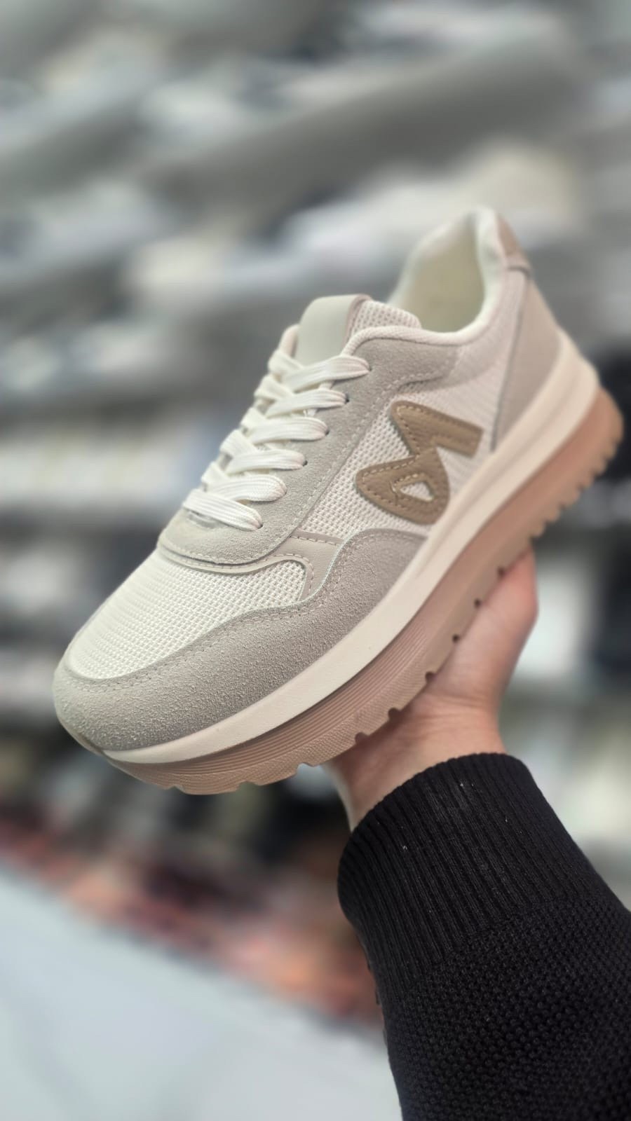 женские кроссовки,,кроссовки для женщин,adidas кроссовки женские,повседневные кроссовки