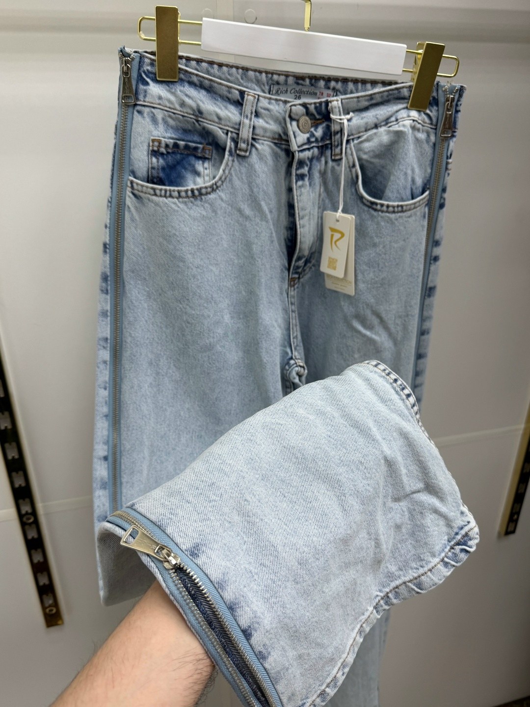 женские джинсы,джинсы,джинсы женские широкие,стильные джинсы,модные джинсы