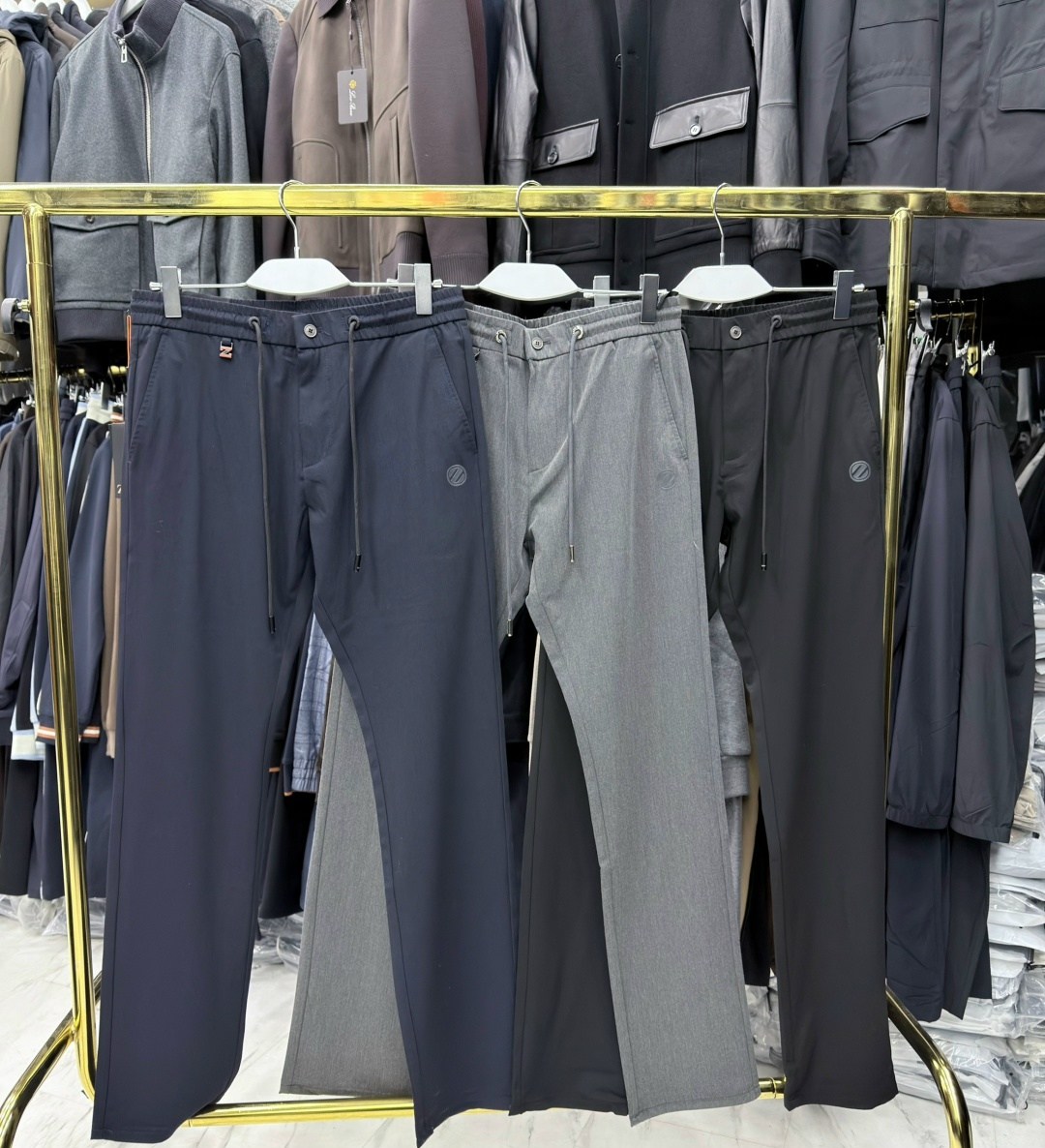 брюки зауженные,мужские брюки,классические брюки,брендовые брюки,спортивные брюки