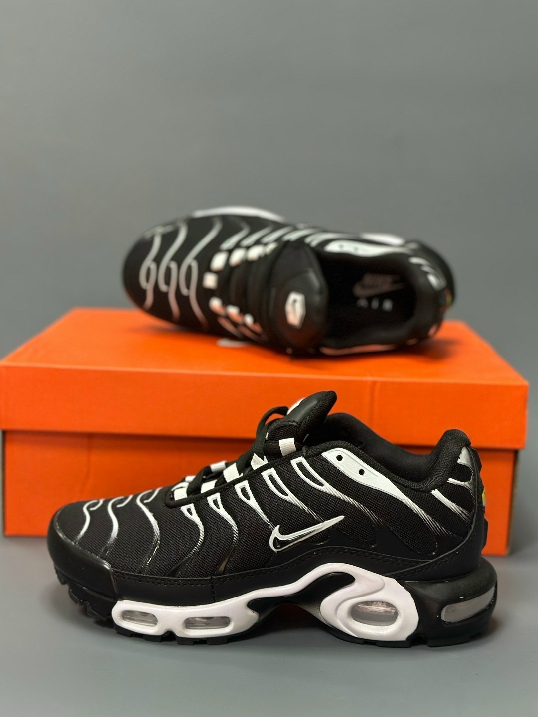 nike air max plus tn,кроссовки nike air max tn plus,nike air max plus tn black,nike air max plus,кроссовки nike air max tn plus ultra белые с серым