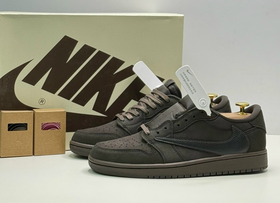 nike air jordan 1 low travis scott,кроссовки travis scott x air jordan 1 low,air jordan 1 low travis scott,кроссовки nike travis scott air jordan 1 low,замшевые кроссовки