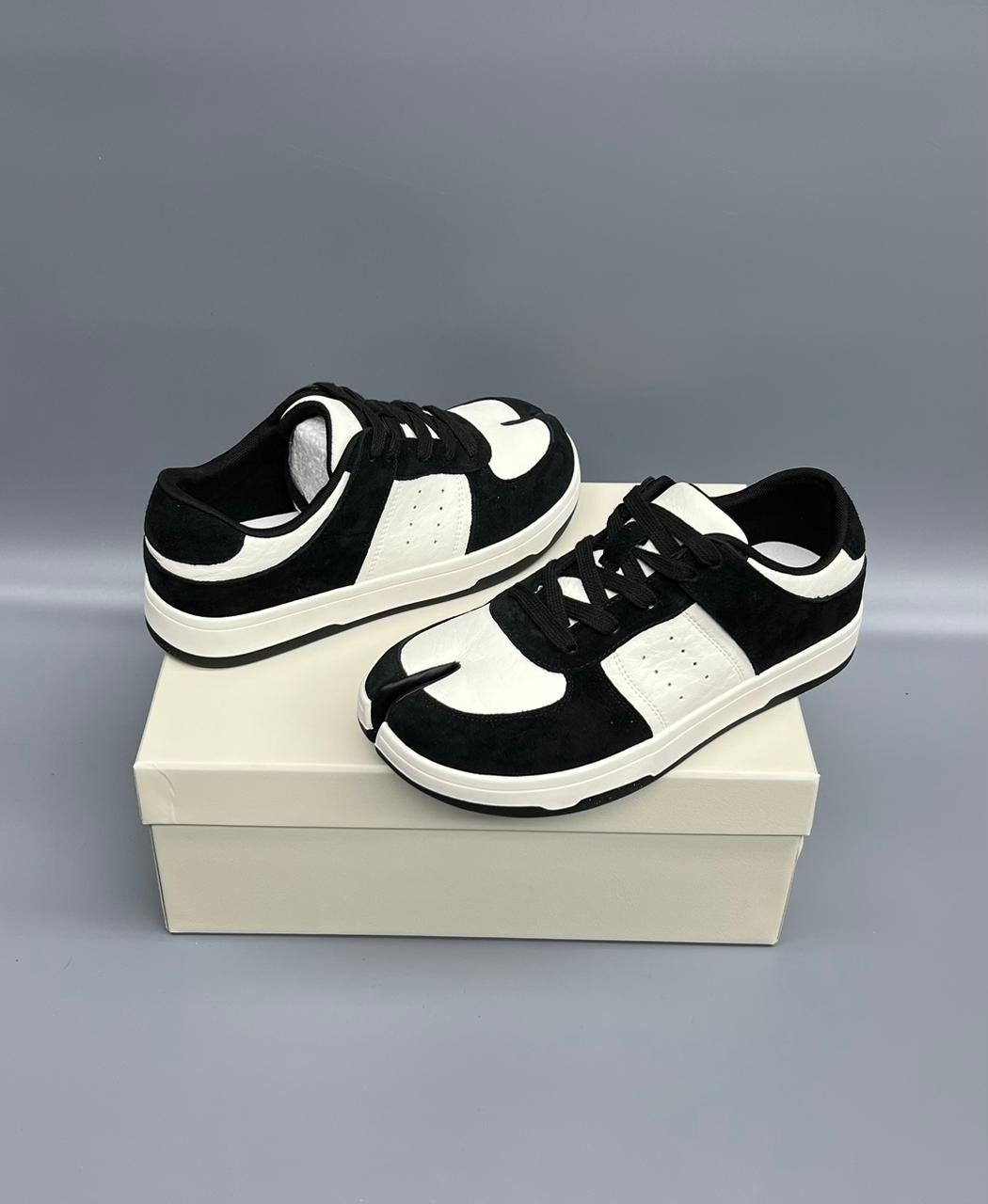 ,женские кроссовки,модные кроссовки,спортивная ,дизайнерские кроссовки