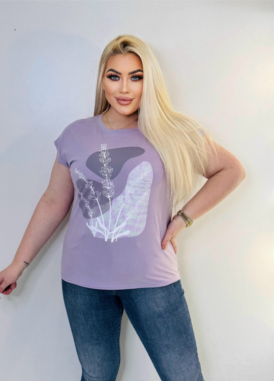 футболки женские больших размеров,футболки больших размеров намвайлдберриз,футболка большие размеры с принтом,футболка больших размеров однотонная майка,женская футболка