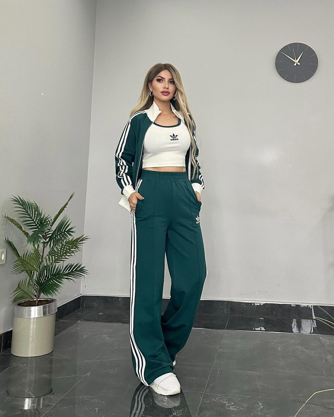 женский спортивный костюм adidas,adidas костюм спортивный,костюмы спортивные женские,спортивные костюмы,спортивные костюмы адидас