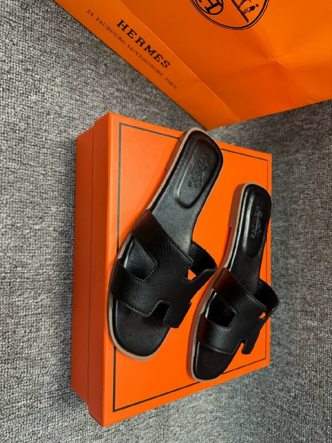 шлепанцы hermes,шлепки hermes женские,hermes шлепки черные,шлепки гермес,шлепки эрмес оригинал