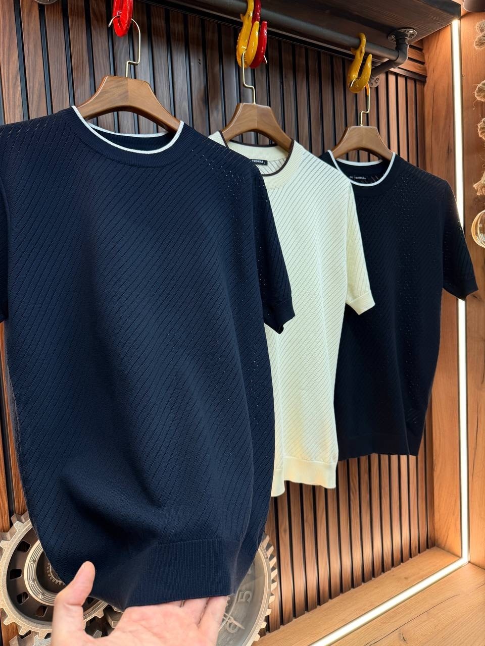 мужская мода,мужские футболки,трикотажные футболки,свитер с короткими рукавами,мужской джемпер