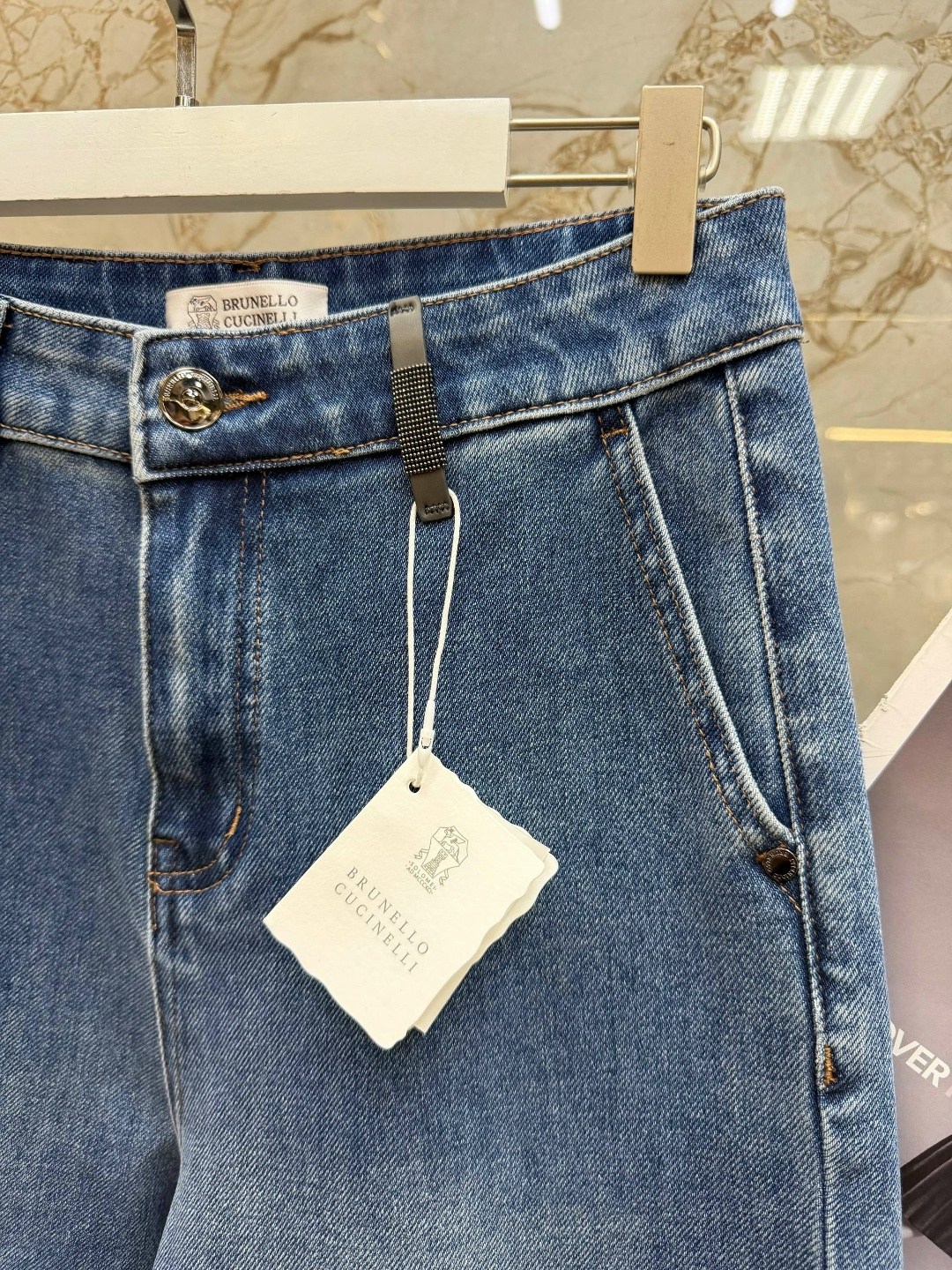 женские джинсы,джинсы,модные джинсы,стильные джинсы,джинсы джинсы