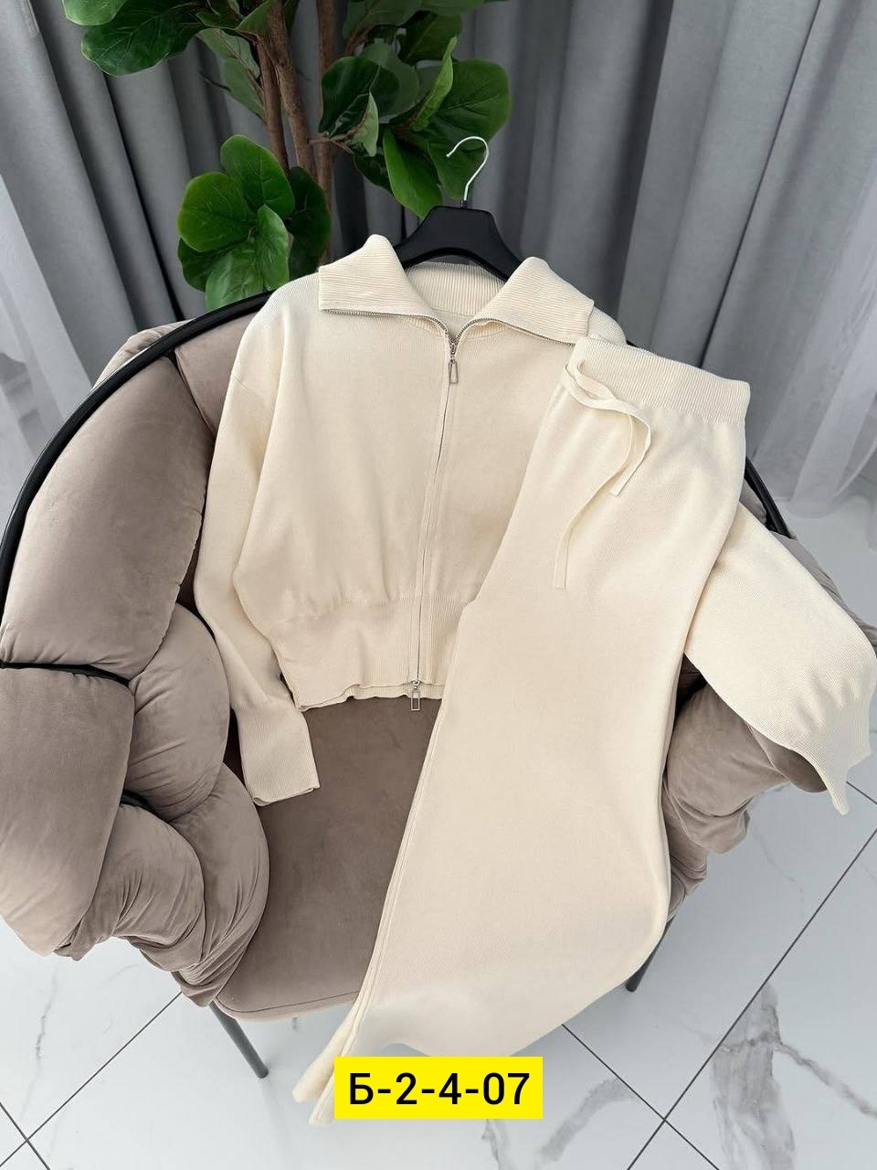 костюм женский на флисе,костюм на флисе,велюровый костюм женский,велюровый костюм,костюм двойка кашемир