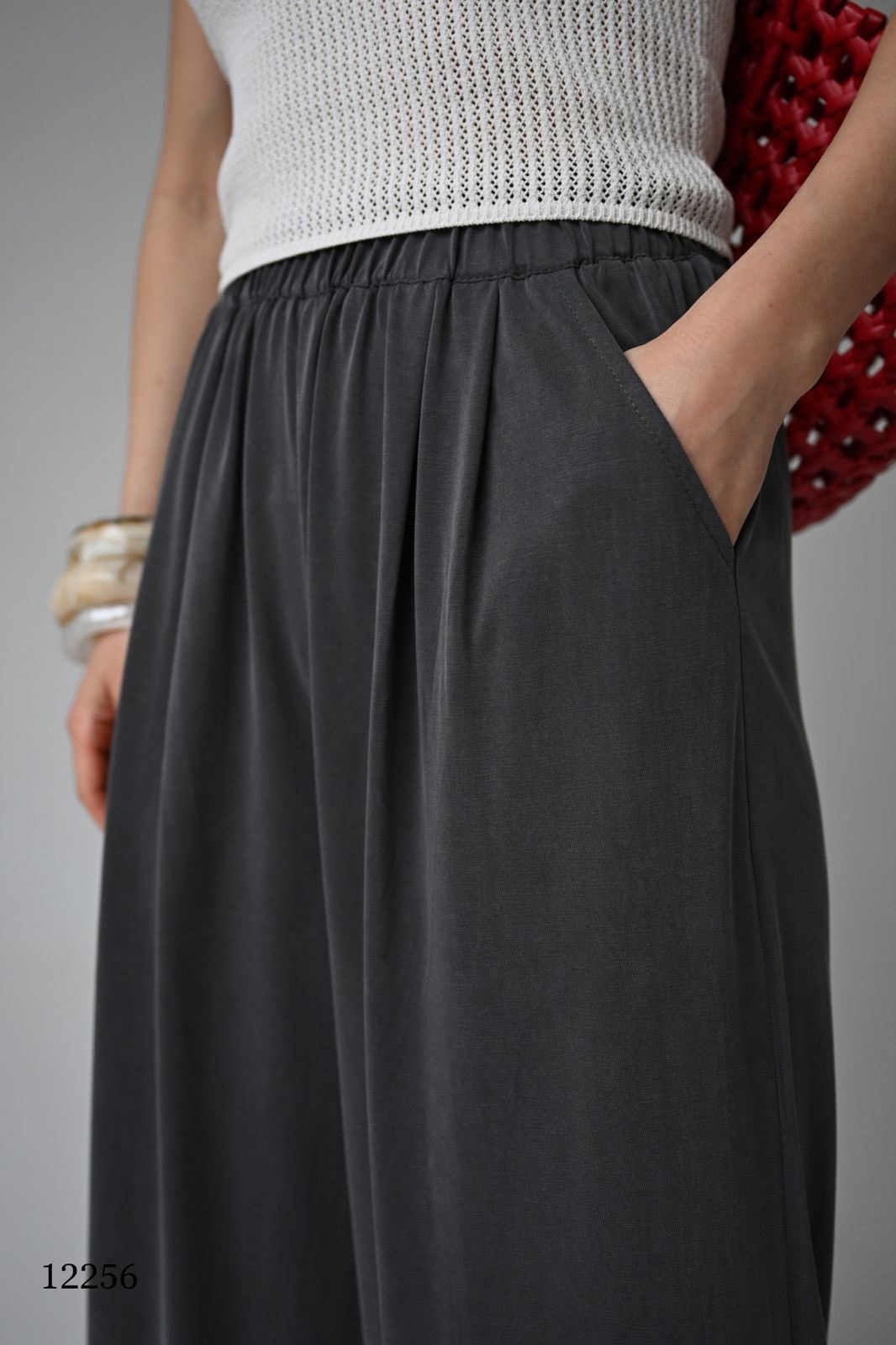 брюки белые,трикотажные брюки,брюки модные,широкие брюки,летние брюки