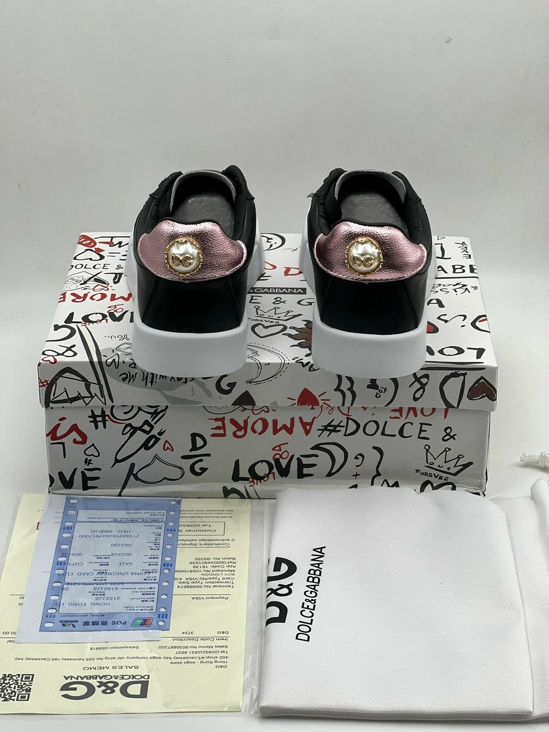 кроссовки дольче габбана черные,черные женские кожаные кроссовки с логотипом portofino dolce&gabbana,кроссовки dolce&gabbana,кожаные кеды portofino dolce & gabbana,кроссовки дольче габбана 2026