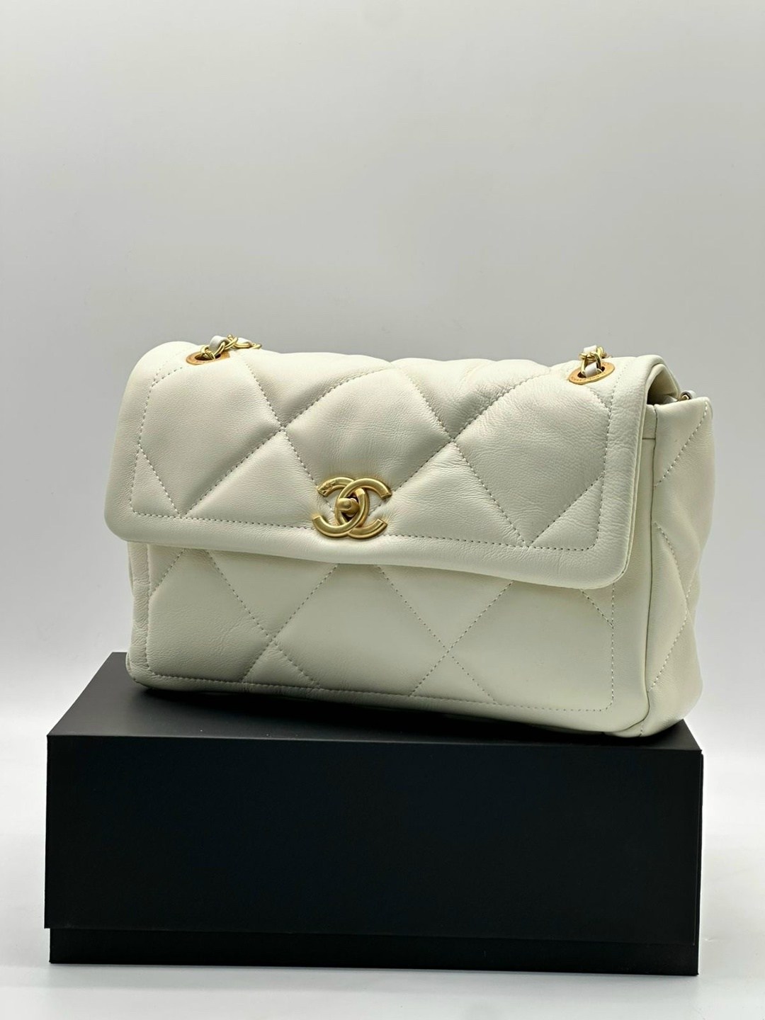 chanel сумка,сумка женская chanel,сумка шанель,лимитированная сумка шанель,сумочка шанель