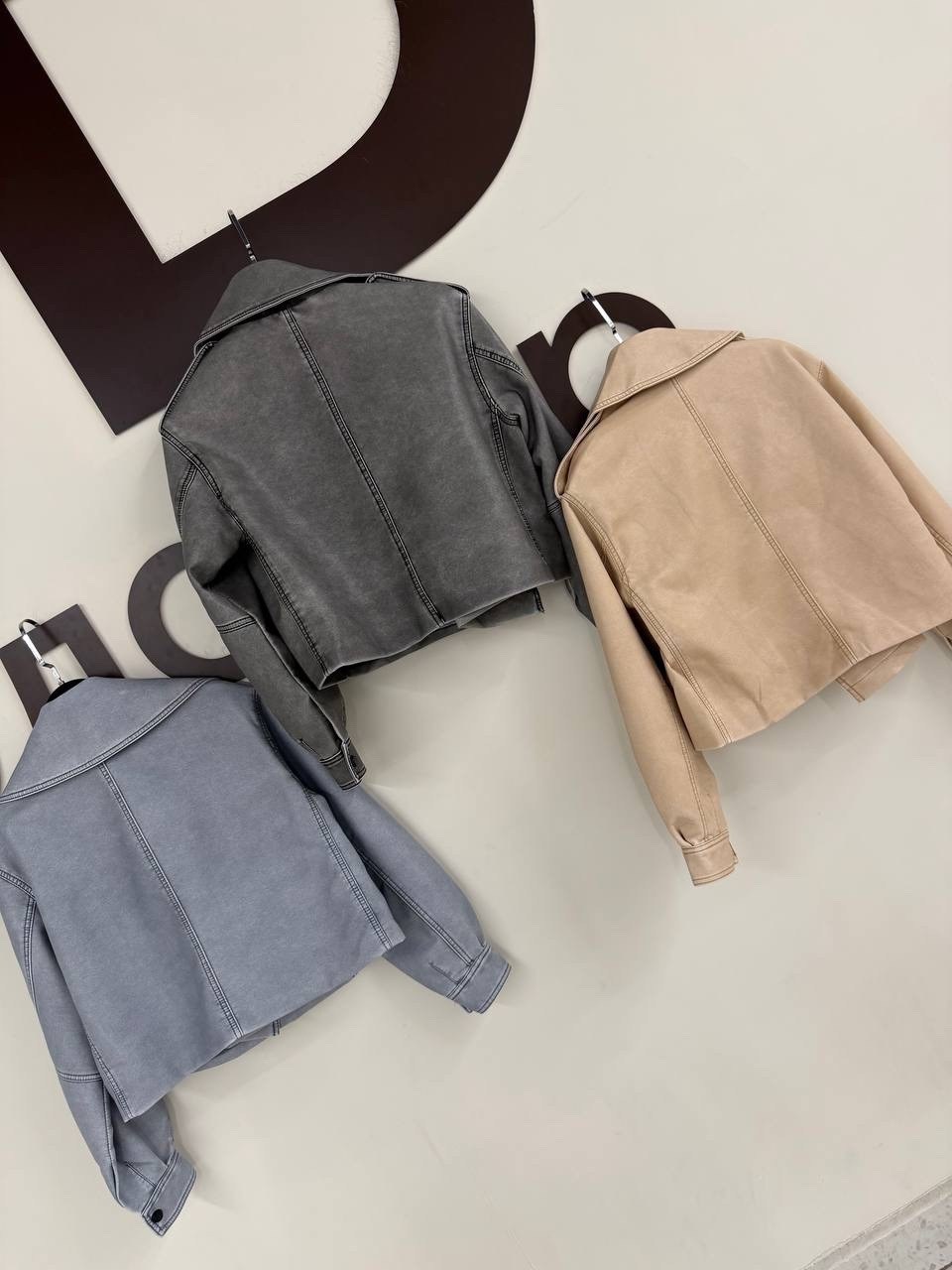 косуха винтажная куртка кожаная oversize серая monyken,косуха куртка укороченная кожаная базовая,кожаная куртка косуха,куртка косуха,женская кожаная куртка косуха