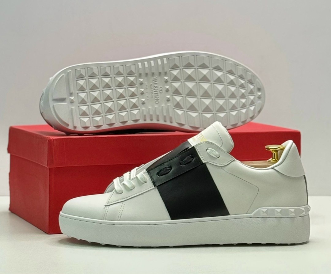 кроссовки valentino,,valentino rockstud кроссовки,кроссовки valentino garavani,кеды valentino