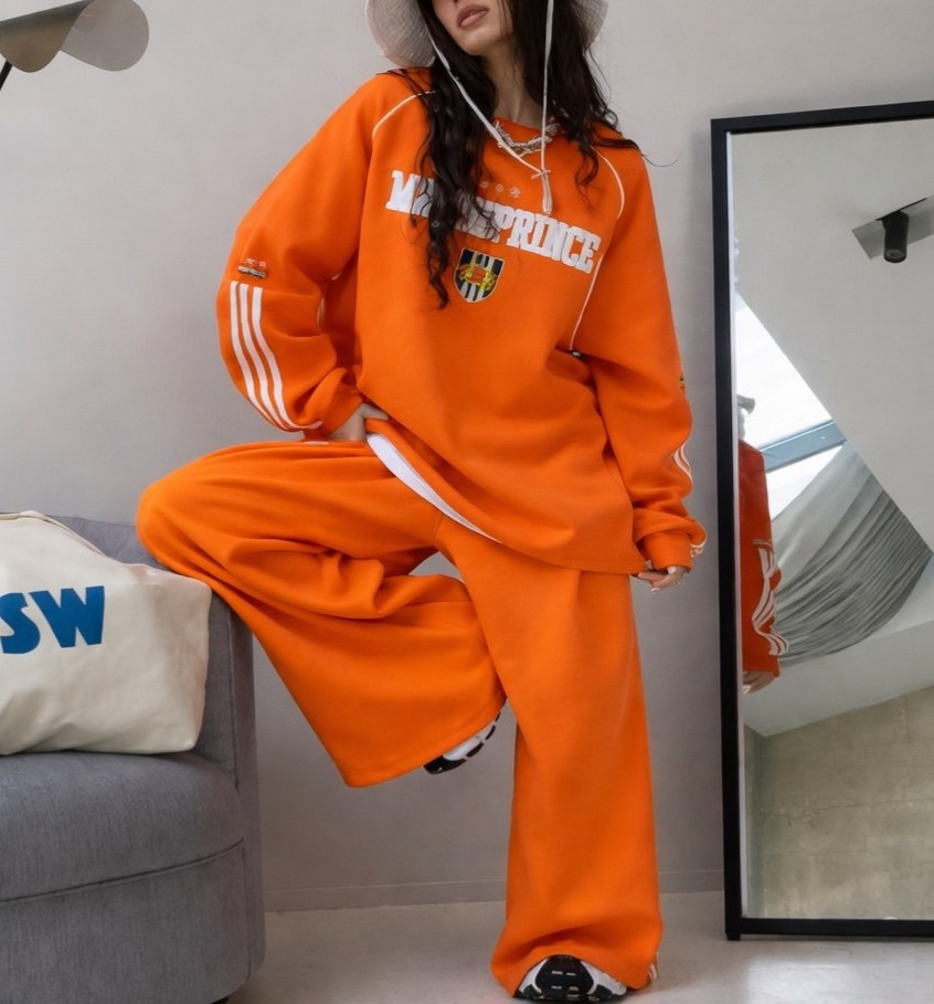 спортивный костюм женский,спортивный костюм,женский костюм,костюм стильный,спортивный костюм спортивные костюмы