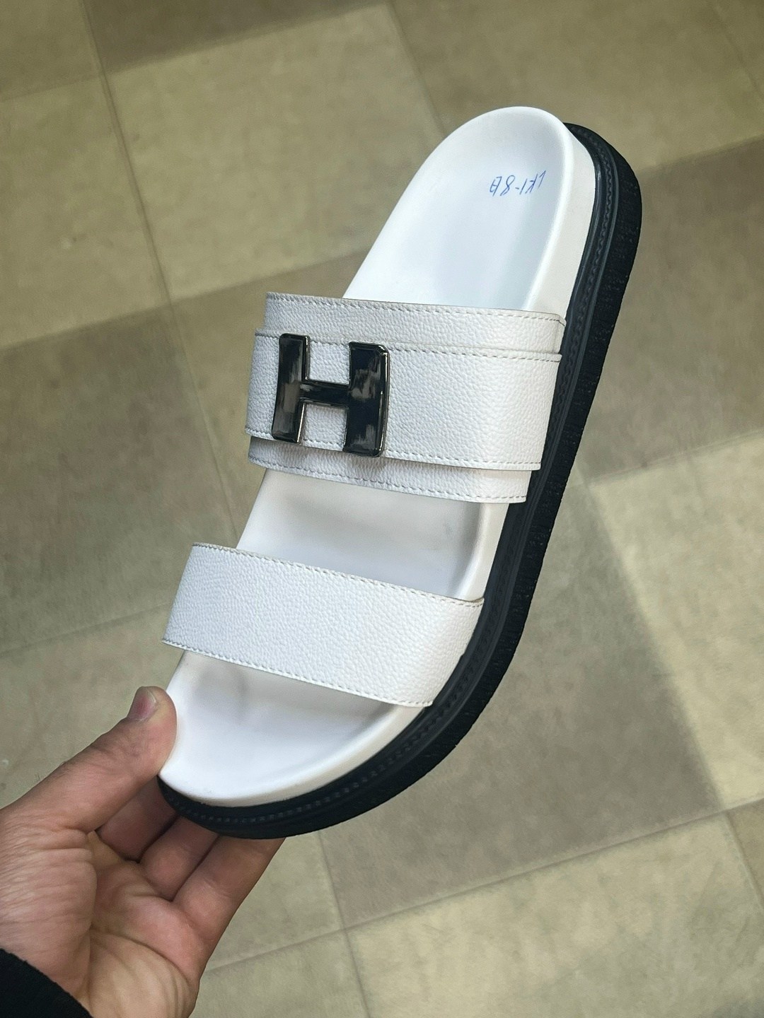 шлепанцы hermes,,сандалии hermes,шлепанцы женские,шлепанцы гермес коричневые