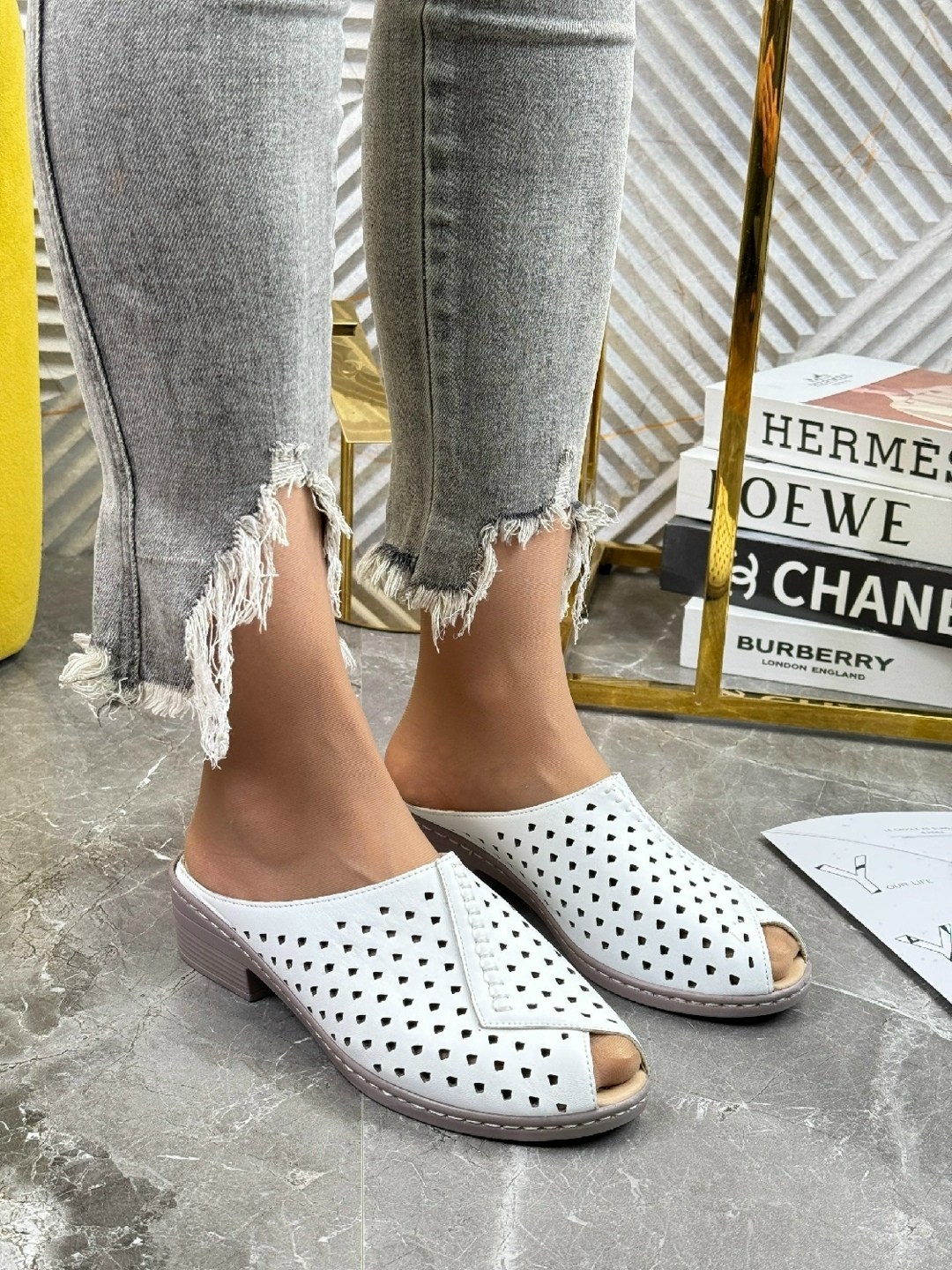 ,сабо с перфорацией, женская,сабо и мюли,сабо