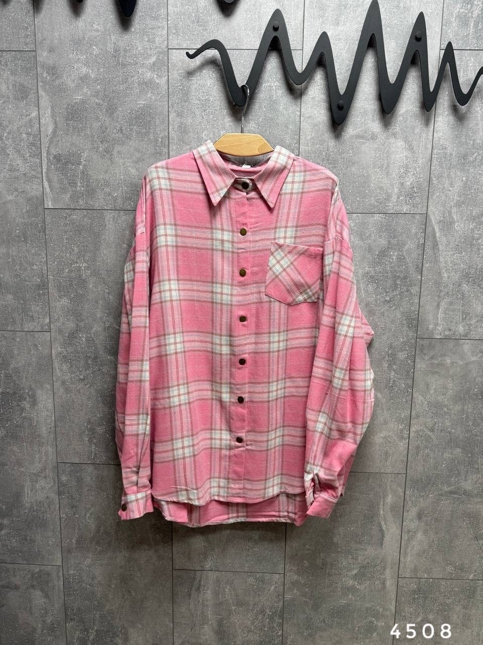 рубашка розовая в клетку оверсайз,рубашка женская в клетку оверсайз lipsi,рубашка женская в клетку оверсайз,женская рубашка в клетку,рубашка в клетку