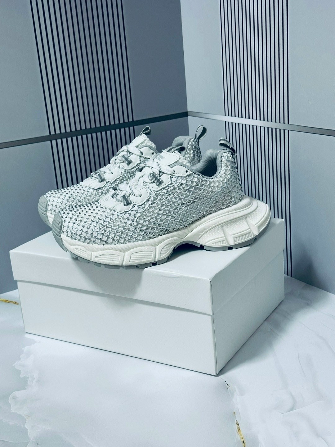 женские кроссовки,кроссовки сетчатые блестящие balenciaga,кроссовки balenciaga,кроссовки женские balenciaga,