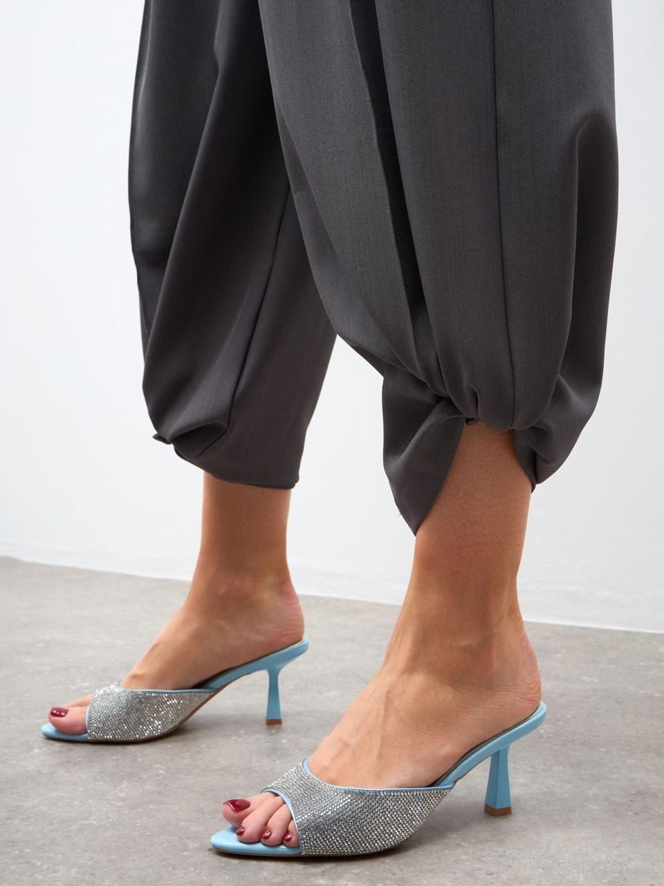 ,босоножки на каблуках,женские каблуки,женская ,сандалии модные