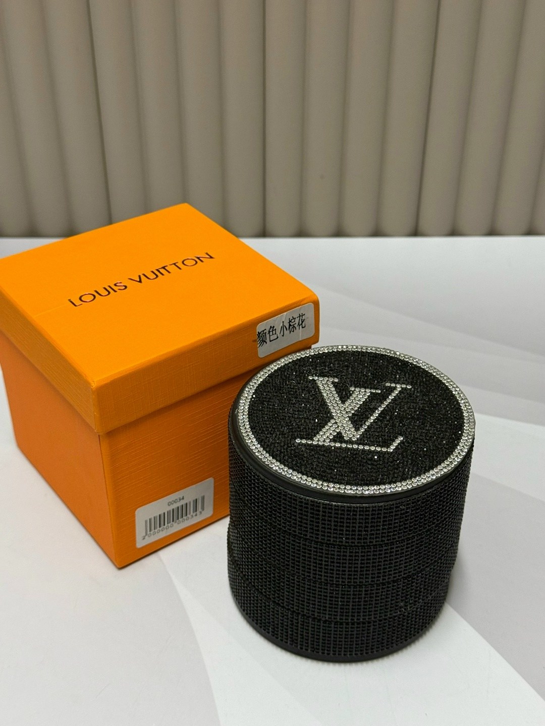 шкатулка со стразами,шкатулка для украшении,шкатулка подарочная,коробка,ювелирная шкатулка