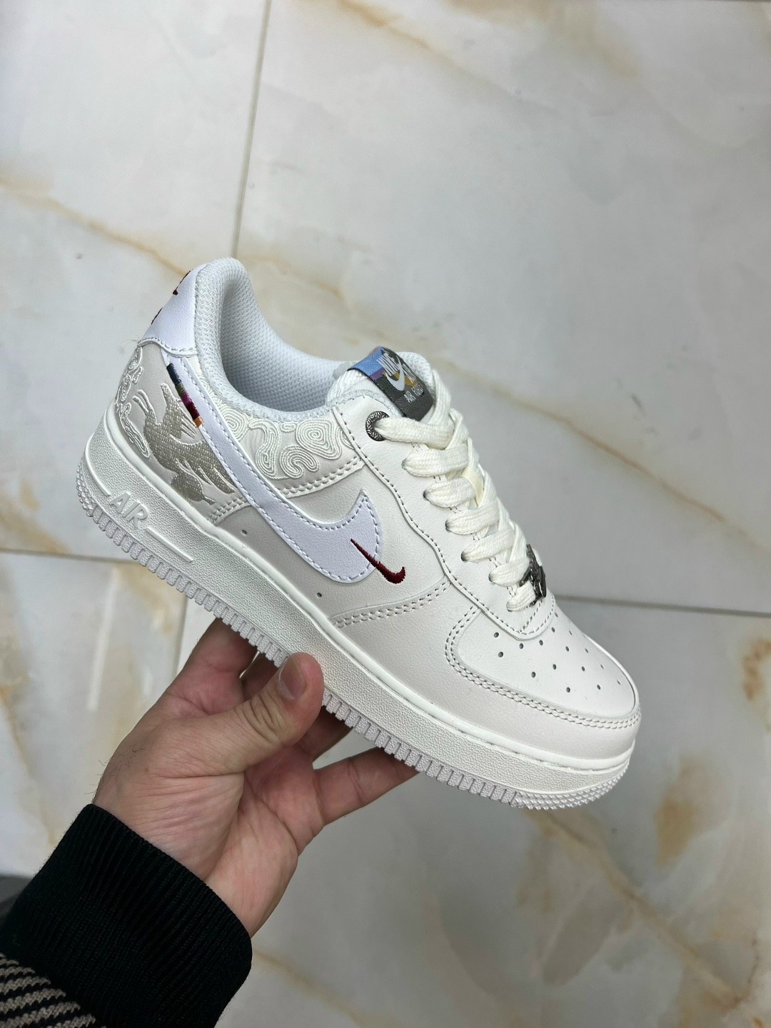 кроссовки,кроссовки nike zoom vomero 5,кроссовки nike,кроссовки nike air max moto 2k,российские кроссовки