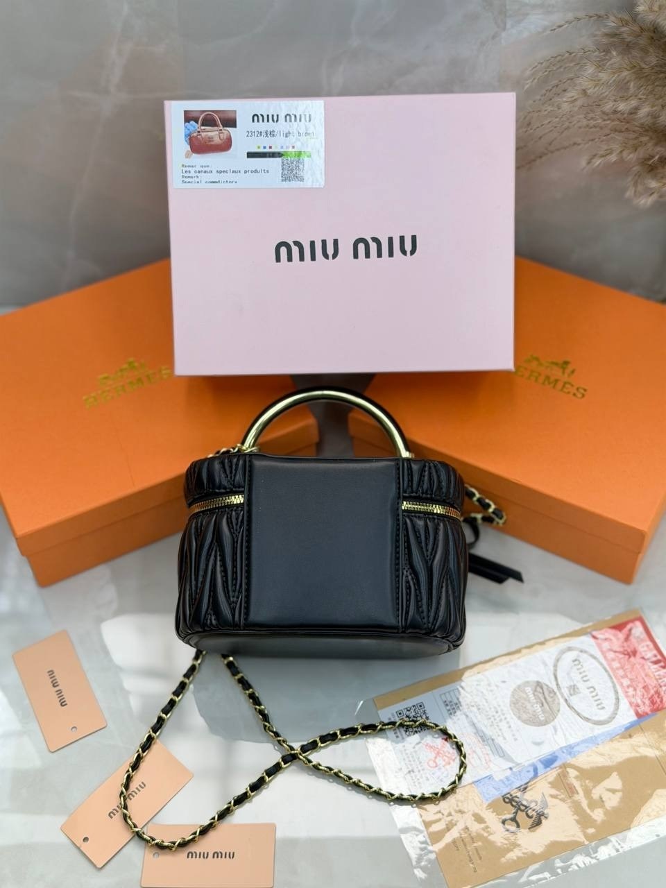 женская сумка miu miu,сумка miu miu,сумка через плечо в стиле miu miu,сумка на плечо miu miu,сумка miu miu через плечо