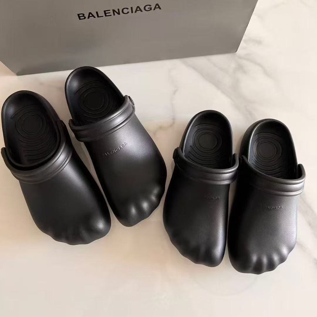 balenciaga balenciaga,показ balenciaga,balenciaga fall-winter 2026 paris fashion week,баленсиага кристобаль