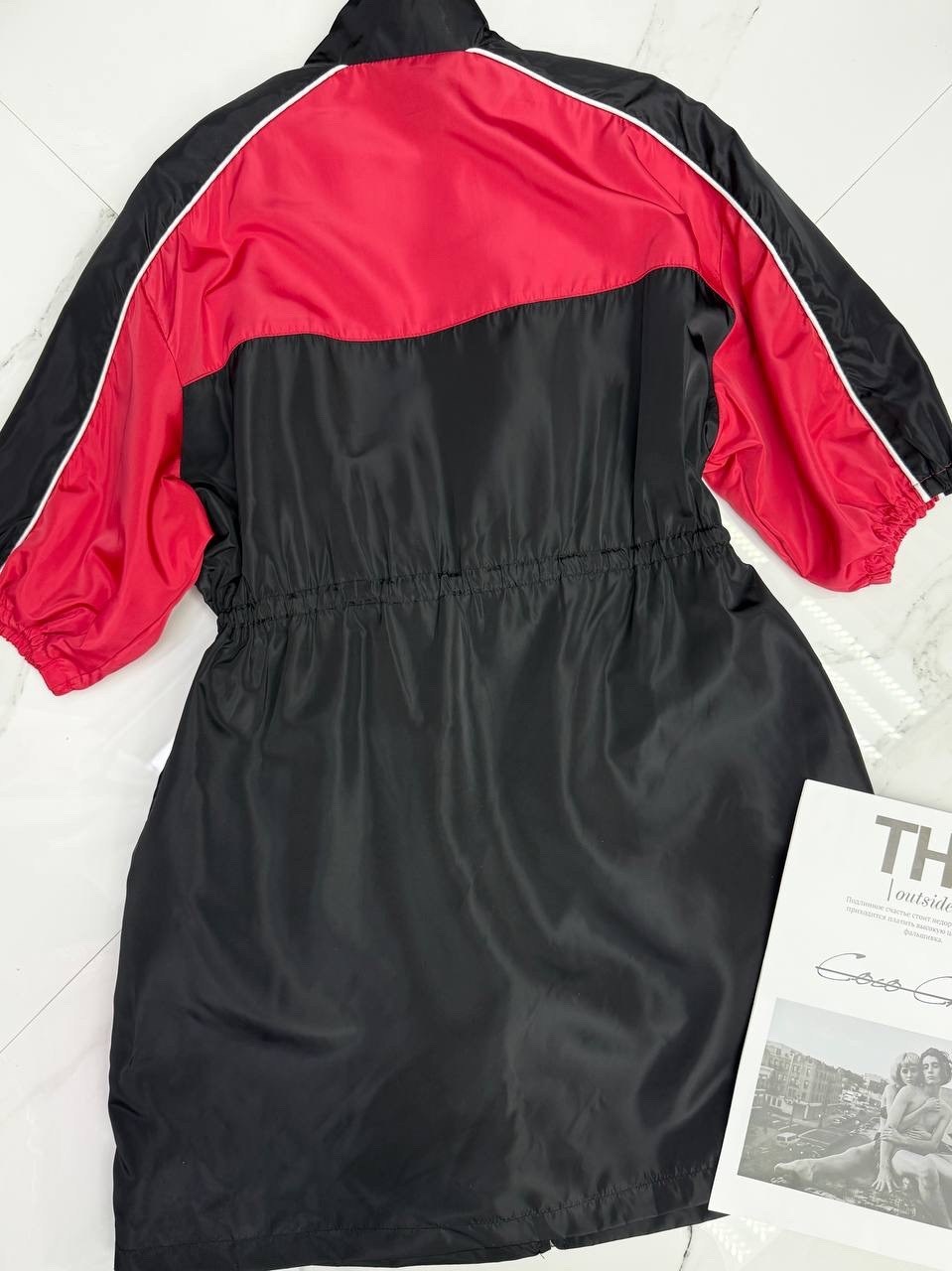 спортивное платье,модная ,стильные костюмы,,спортивные костюмы