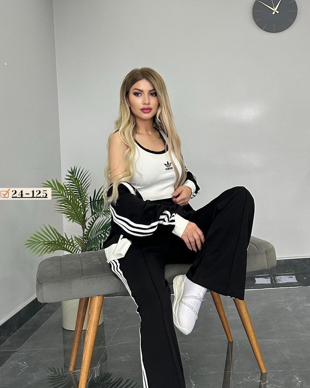 женский спортивный костюм adidas,костюм спортивный адидас,спортивный костюм adidas,женские костюмы спортивные,спортивные костюм