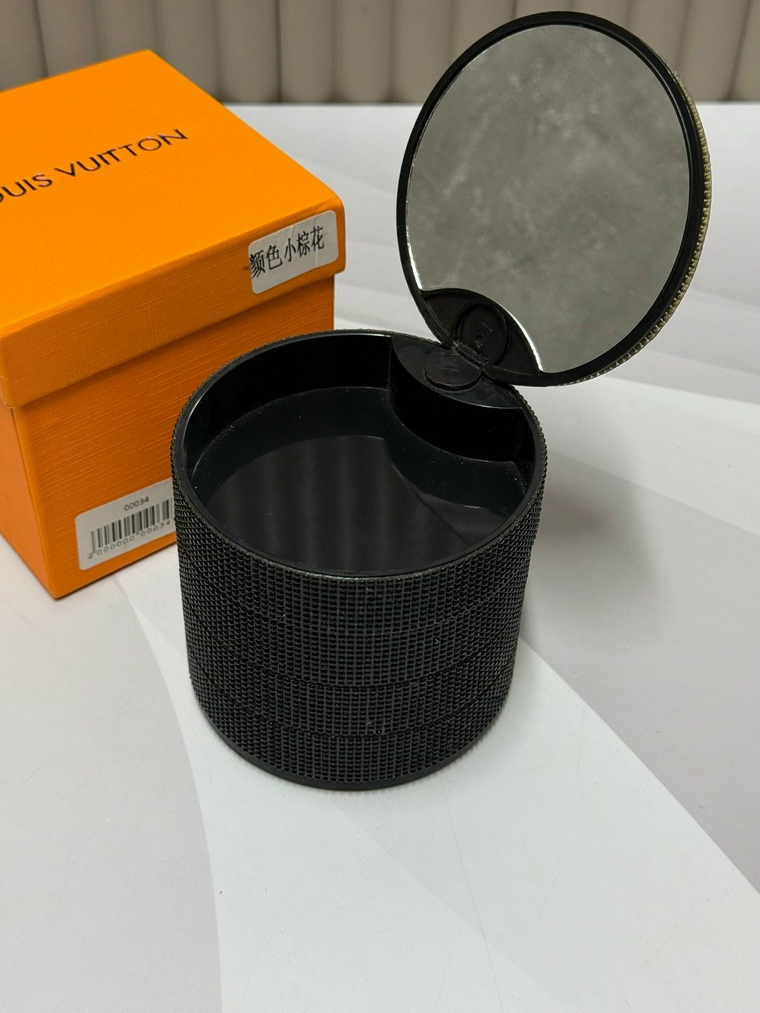 шкатулка со стразами,шкатулка для украшении,шкатулка подарочная,коробка,ювелирная шкатулка