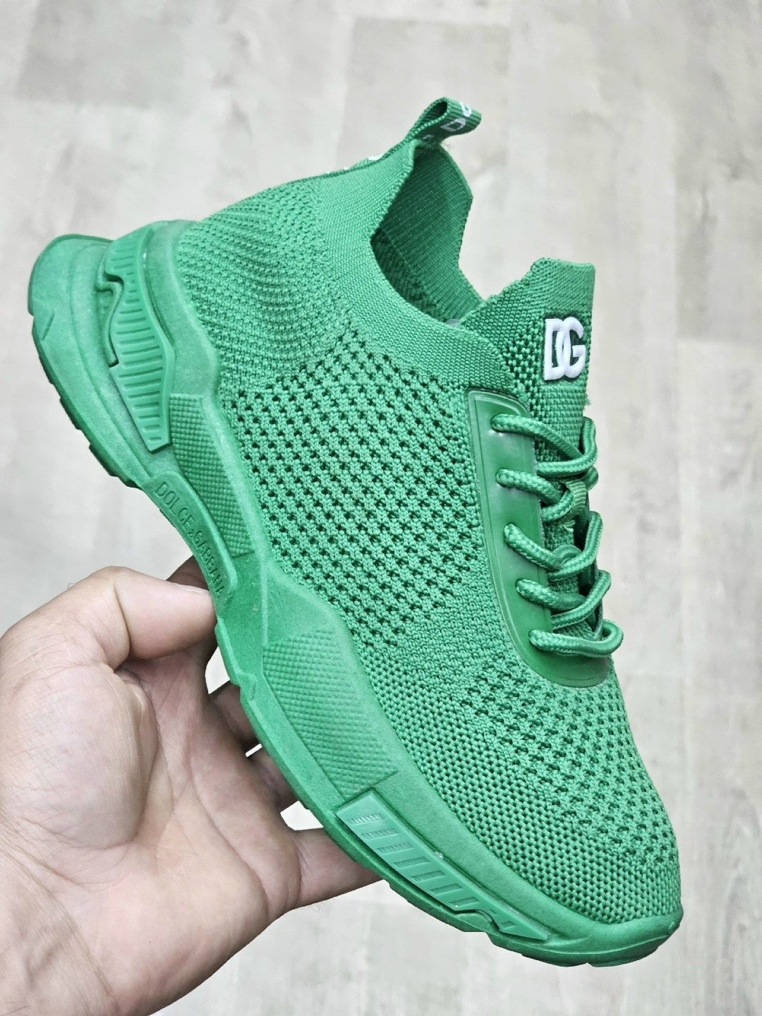 кроссовки,женские кроссовки,красные кроссовки,спортивная ,кроссовка