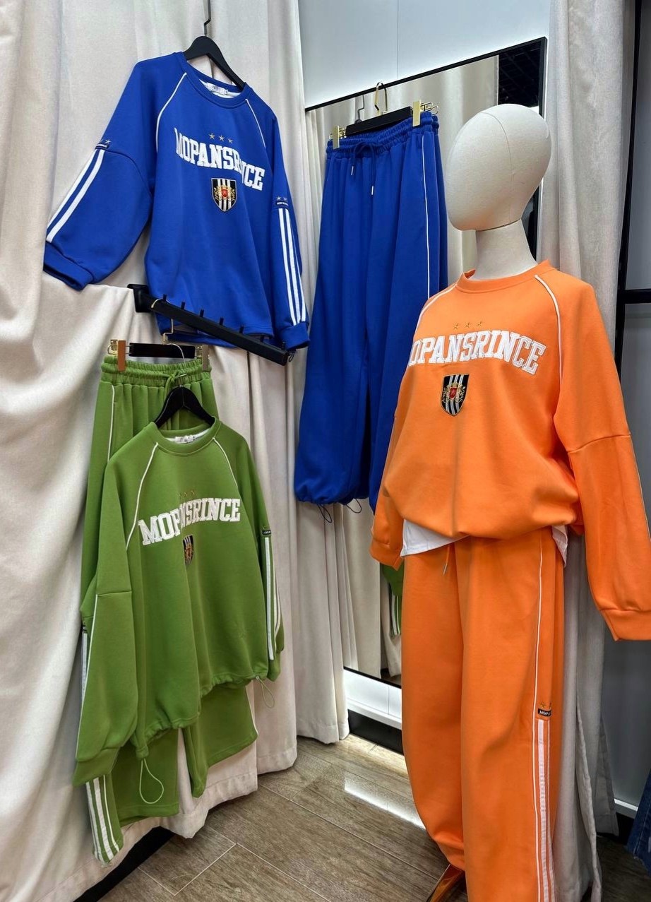 спортивный костюм женский,спортивный костюм,женский костюм,костюм стильный,спортивный костюм спортивные костюмы