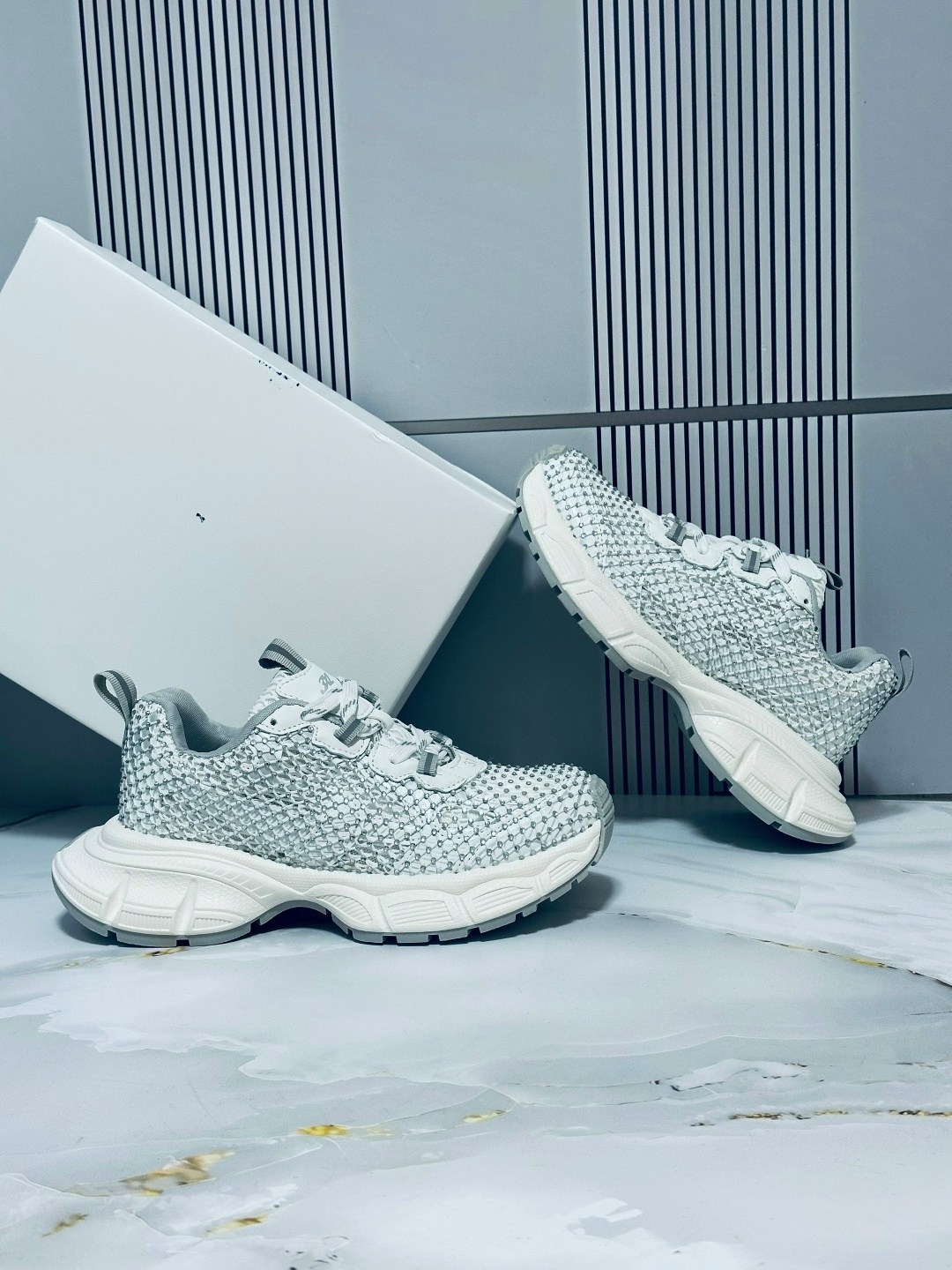 женские кроссовки,кроссовки сетчатые блестящие balenciaga,кроссовки balenciaga,кроссовки женские balenciaga,