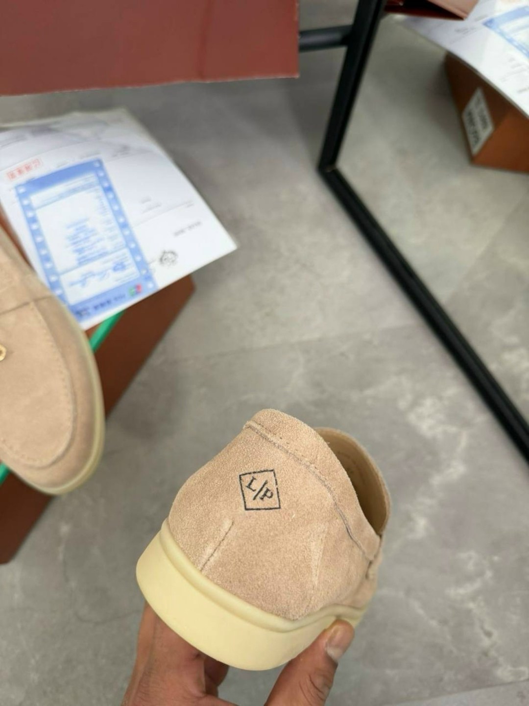 ,лоферы loro piana,замшевые лоферы loro piana,лоферы loro piana summer walk бежевые,замшевые лоферы