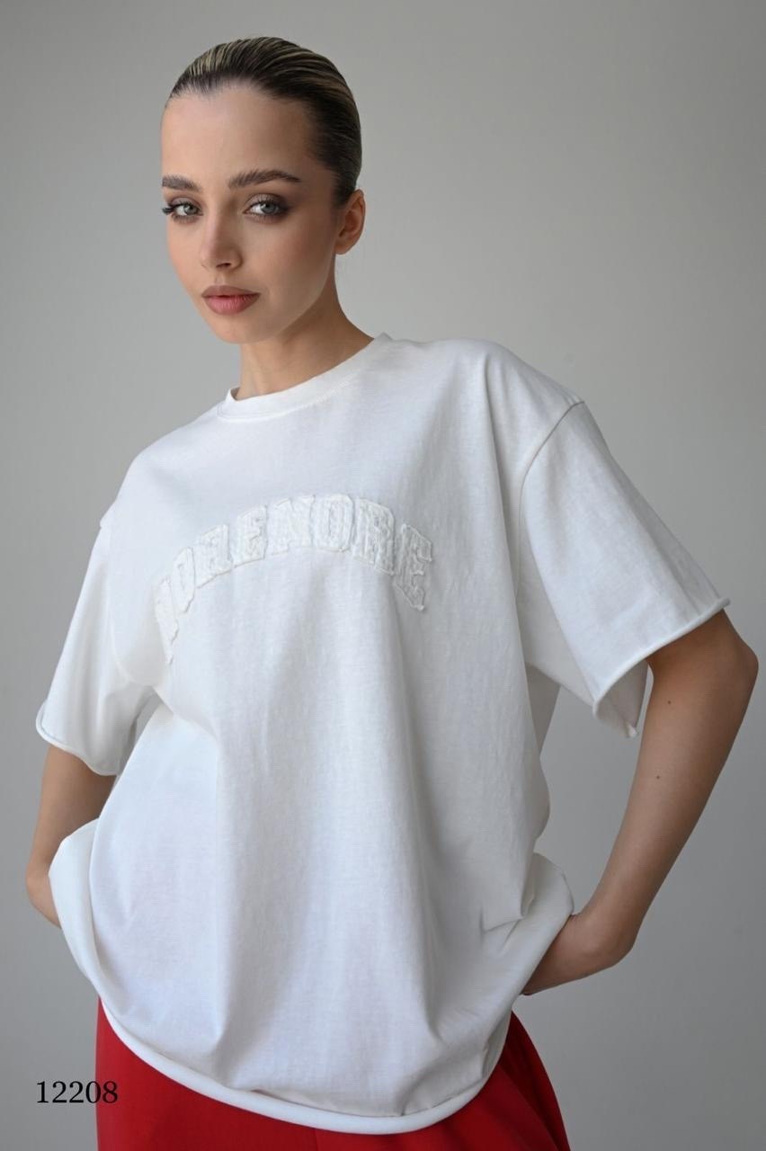 футболка оверсайз женская,футболка оверсайз,широкие брюки,футболки модные,белая футболка оверсайз