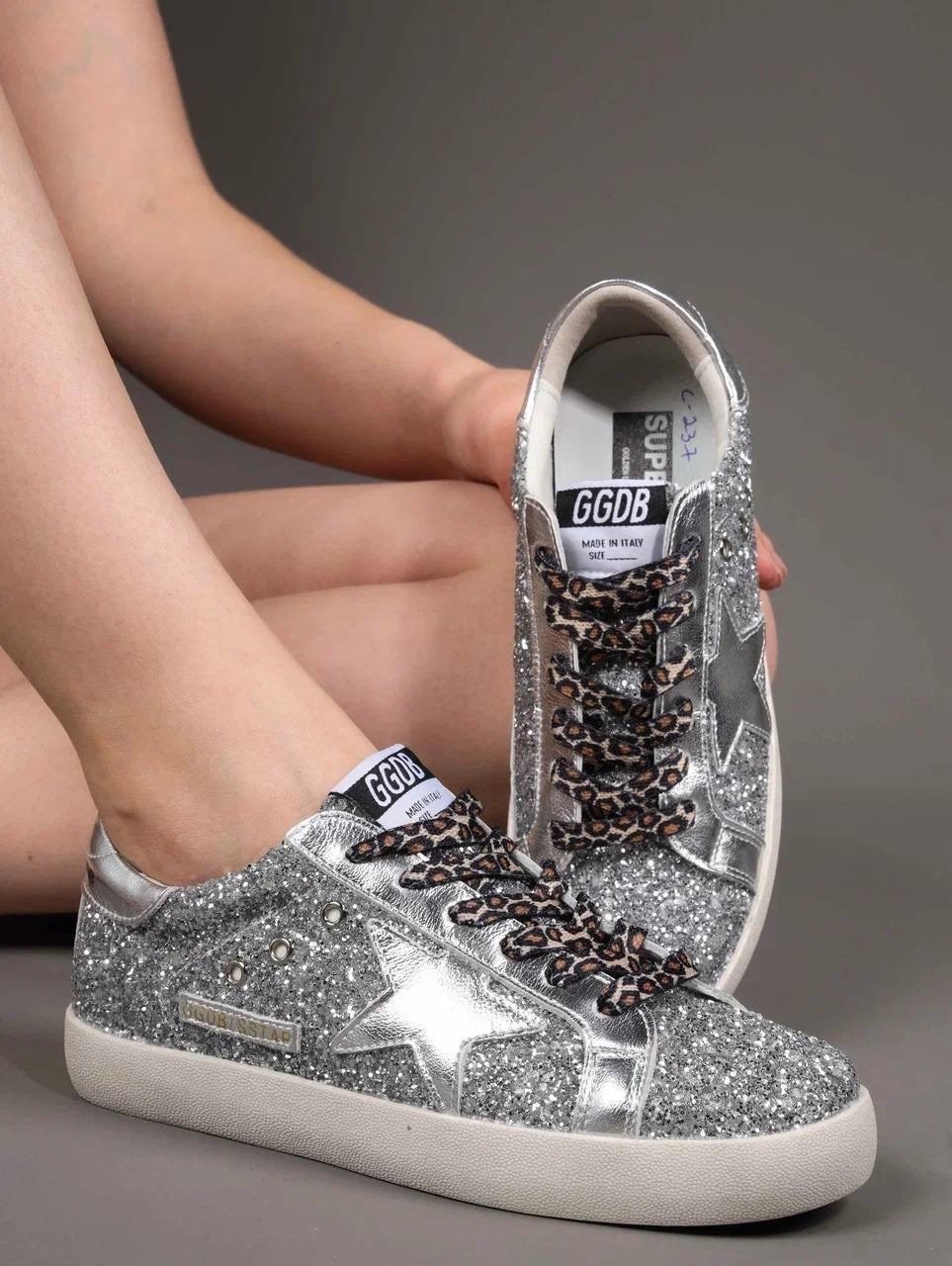 ,golden goose кеды super-star с блестками серебристый,golden goose superstar silver glitter sneakers,кеды golden goose superstar серебряные,golden goose кеды glitter
