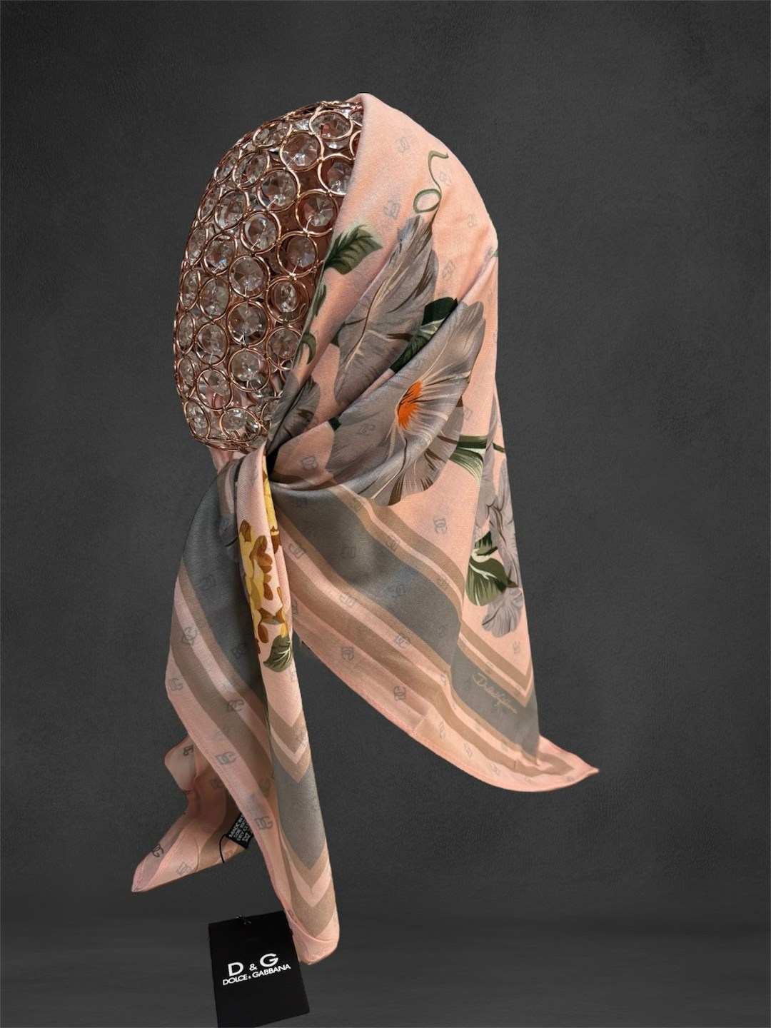 шелковый шарф,шелковые платки,шарфы и платки,платки женские,платок с принтом