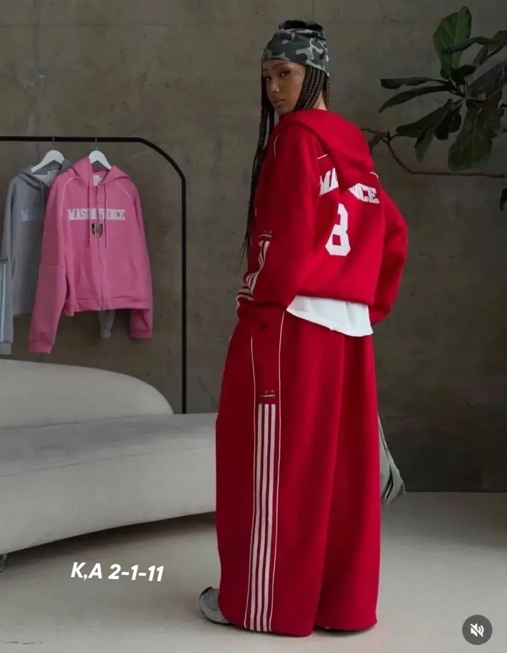 женские спортивные костюмы,спортивные костюмы,оранжевый костюм,оранжевые спортивные костюмы,спортивный костюм для женщин