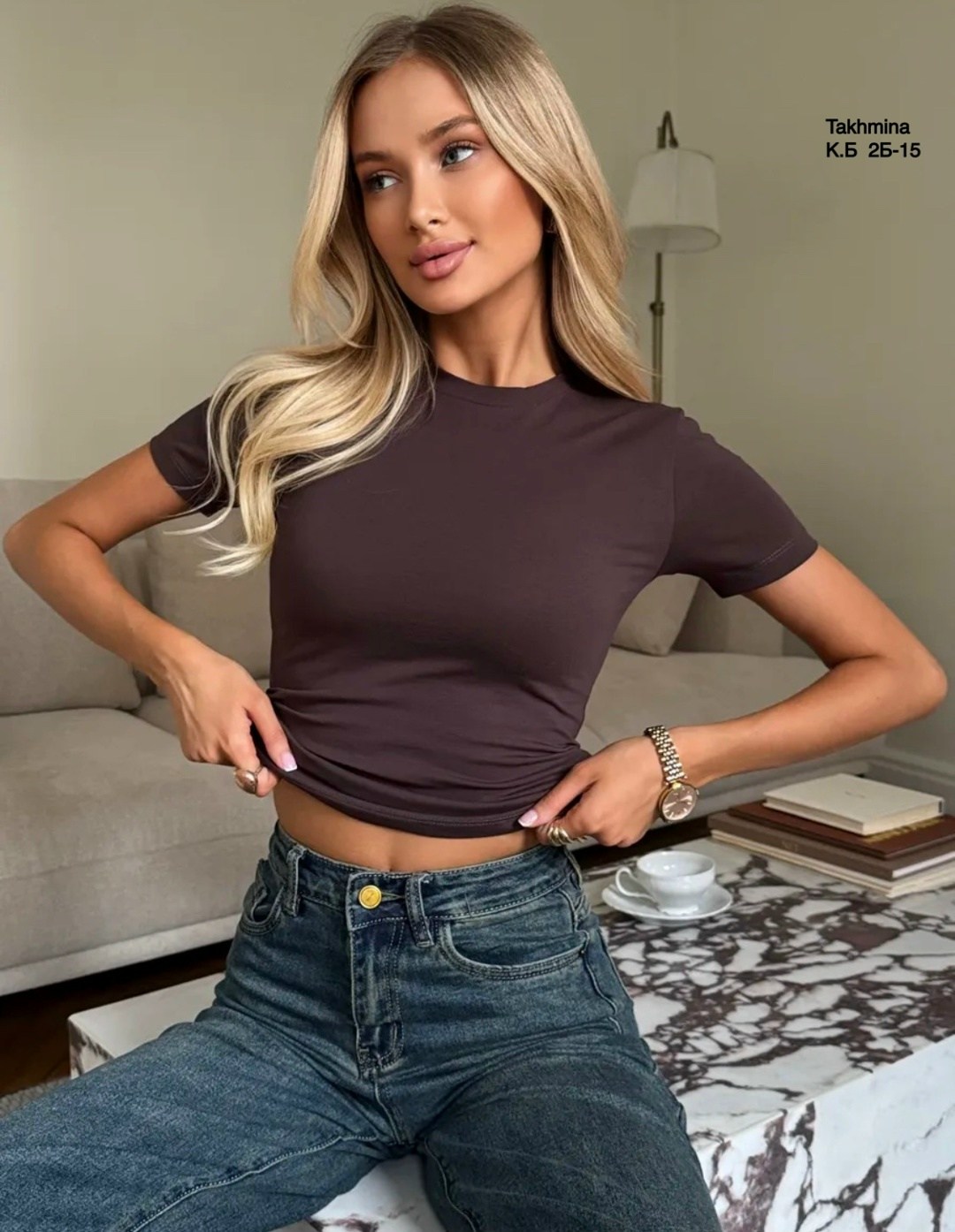 модная одежда,короткая куртка,