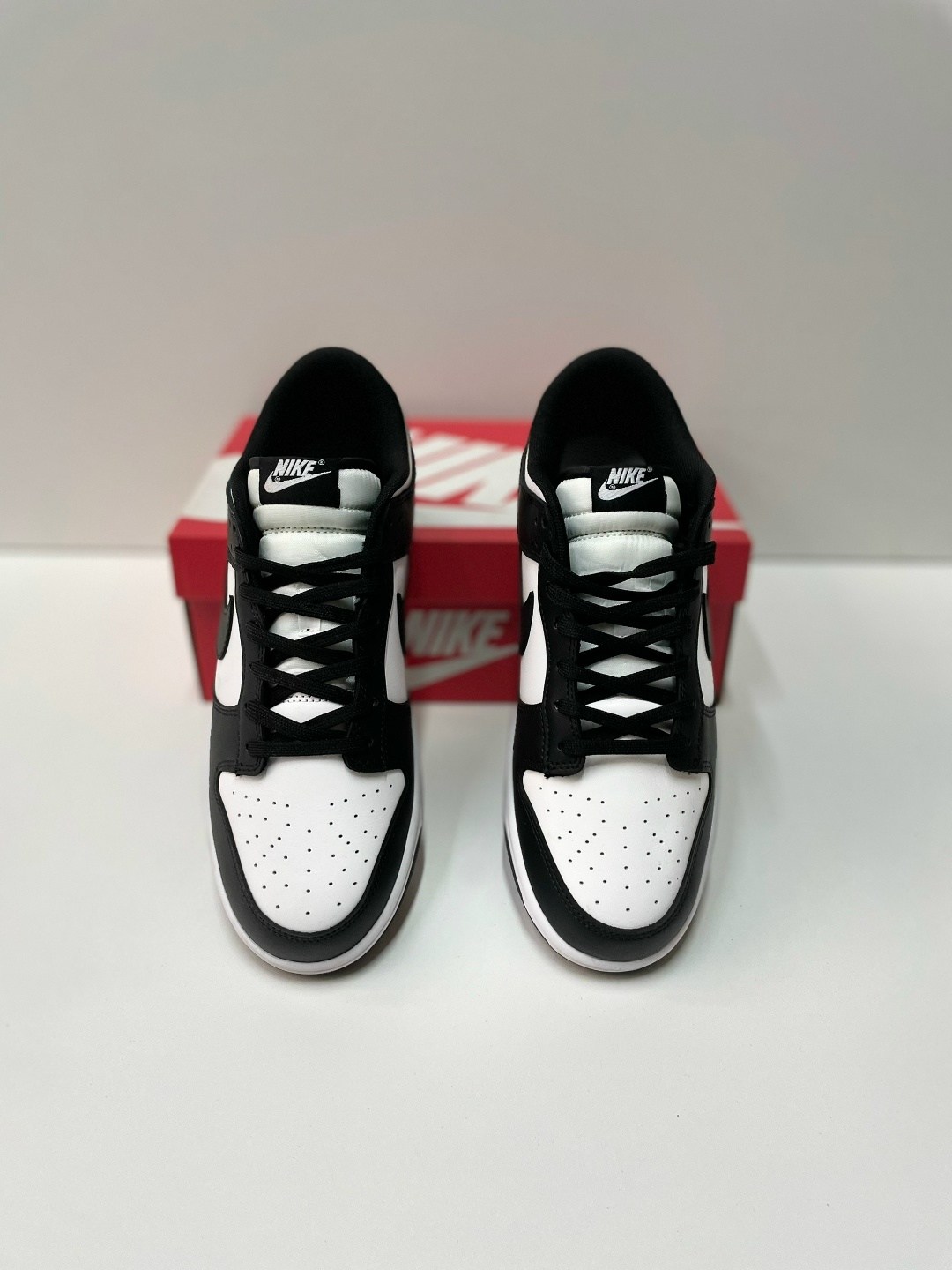 nike dunk low,nike dunk low black white,кроссовки nike sb dunk low,nike dunk low retro white black,nike dunk low retro white black panda (2026)