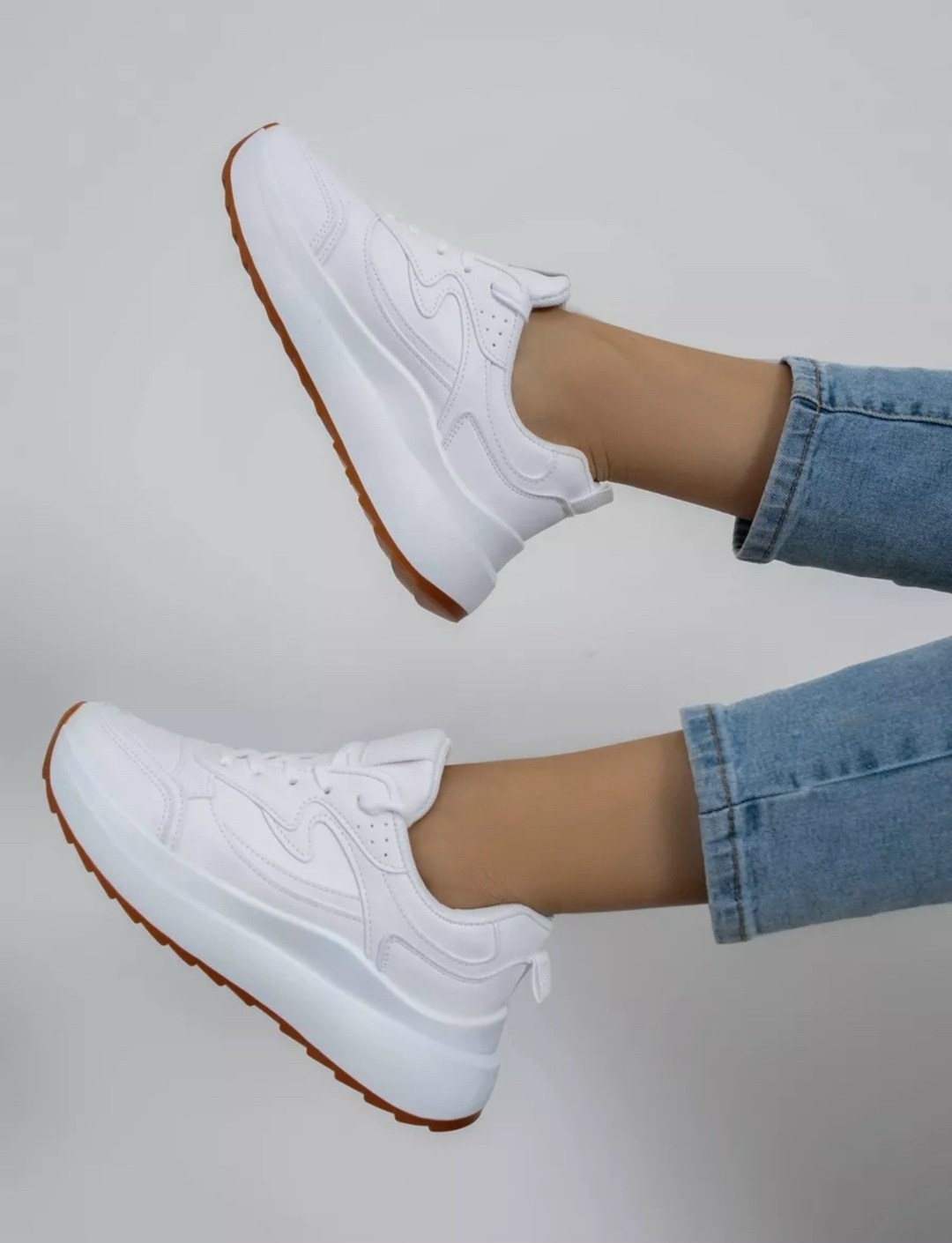 кроссовки женские белые,кроссовки женскиe,кроссовки белая,кроссовки белые демисезонные,стильные женские кроссовки