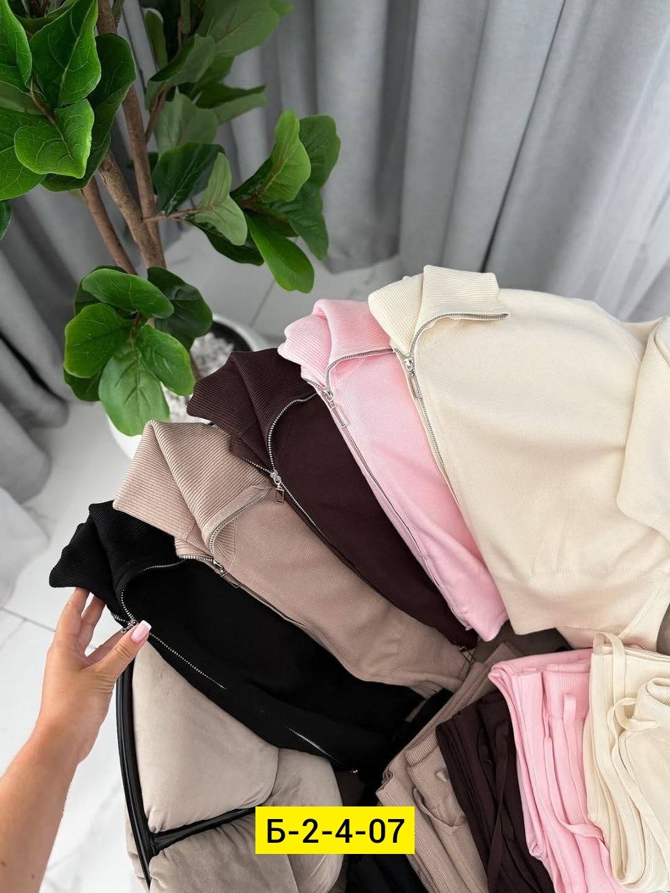 костюм женский на флисе,костюм на флисе,велюровый костюм женский,велюровый костюм,костюм двойка кашемир