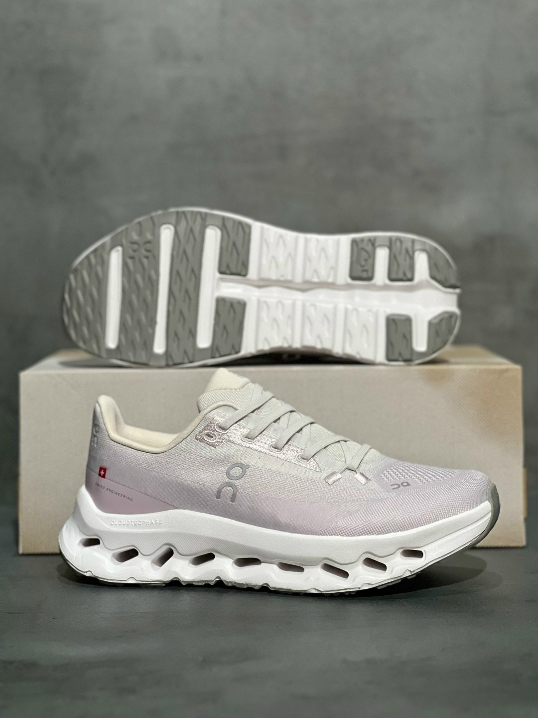 кроссовки,кроссовки cпортивные,дышащие кроссовки,спортивная ,кроссовки на массивной подошве