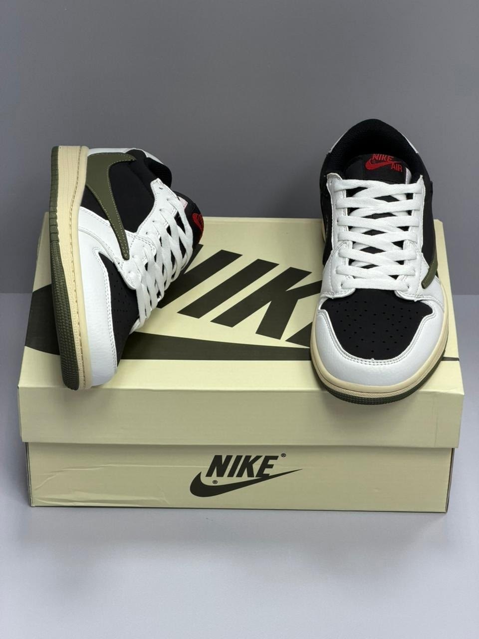 кроссовки nike air jordan 1 low travis scott,кроссовки air jordan 1 low og из коллаборации с travis scott,кроссовки nike travis scott x air jordan 1,кроссовки nike travis scott air jordan 1,кроссовки